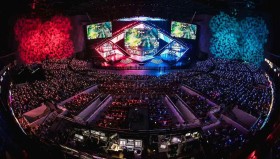 决赛前排票价飙升惊现天价门票，黄牛抢票暴利致二手市场票价破万，粉丝无奈望而兴叹